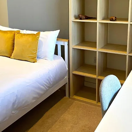 Cambridge Stays - 2Br Flat - Walk To Train Station & The Centre - Prime Location - Free Allocated Parking Exterior photo