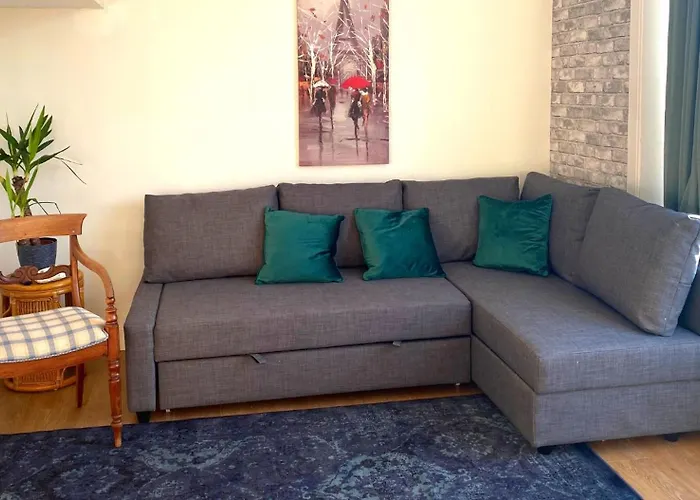 Cambridge Stays - 2Br Flat - Walk To Train Station & The Centre - Prime Location - Free Allocated Parking