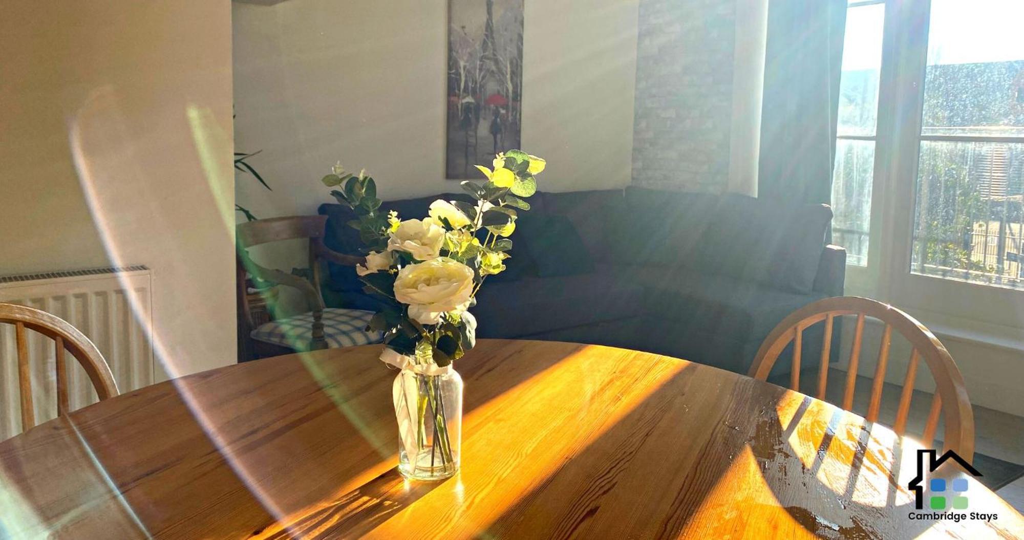 Apartment - 2br Flat - Walk To Train Station & The Centre - Prime Location - Free Allocated Parking Cambridge (Cambridgeshire)